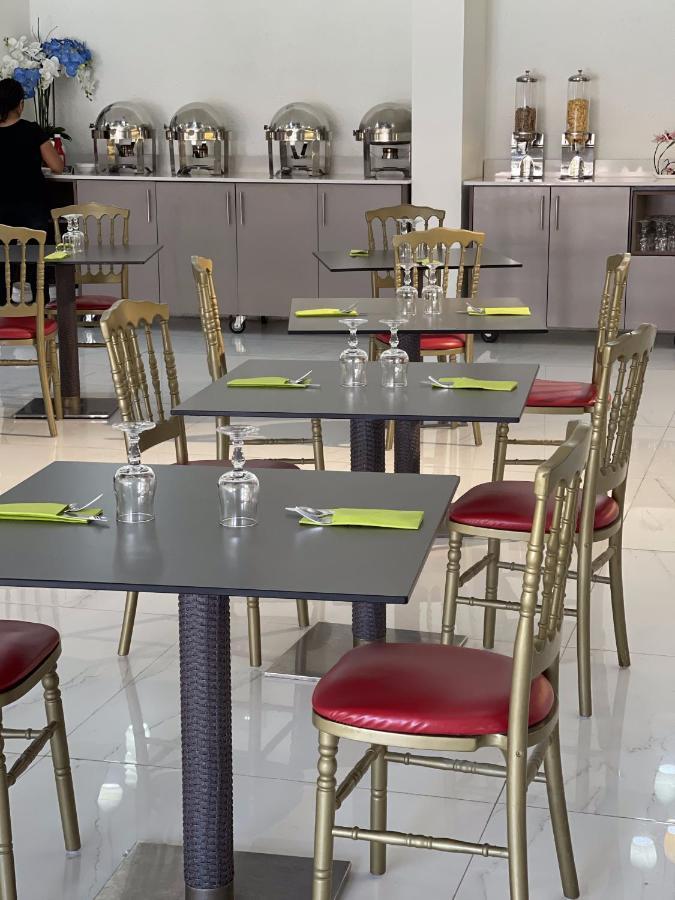 Готель Ibis Styles Cayenne Centre Amazonia Екстер'єр фото